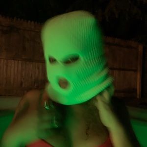 Meet your Posher, Phoenix